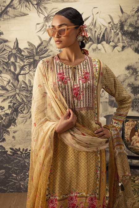 Buy Kalista Yellow Crepe, Georgette Embroidery, Cut Work, Adah Printed Straight Kurta Set Online at Aza Fashions Buy_Kalista_Yellow Crepe, Georgette Embroidery, Cut Work, Adah Printed Straight Kurta Set _Online_at_Aza_Fashions