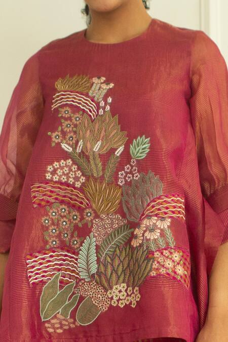 Buy_Oja_Pink Handloom Silk Applique Round Embroidered Tunic And Pant _Online_at_Aza_Fashions