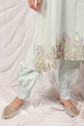 Buy_HOUSE OF TA-YA_Green Chanderi, Silk Embroidery Round Neck Floral Kurta Set _Online_at_Aza_Fashions
