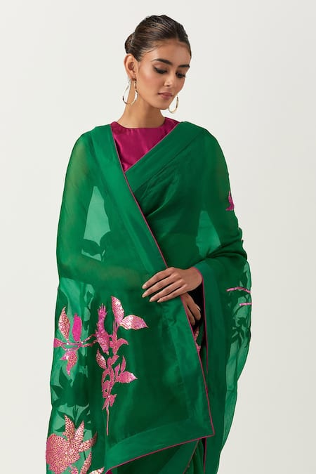 Buy Label Earthen Green Organza, Silk Embroidery Round Neck Harit Sundari Saree With Blouse Online at Aza Fashions Buy_Label Earthen_Green Organza, Silk Embroidery Round Neck Harit Sundari Saree With Blouse _Online_at_Aza_Fashions