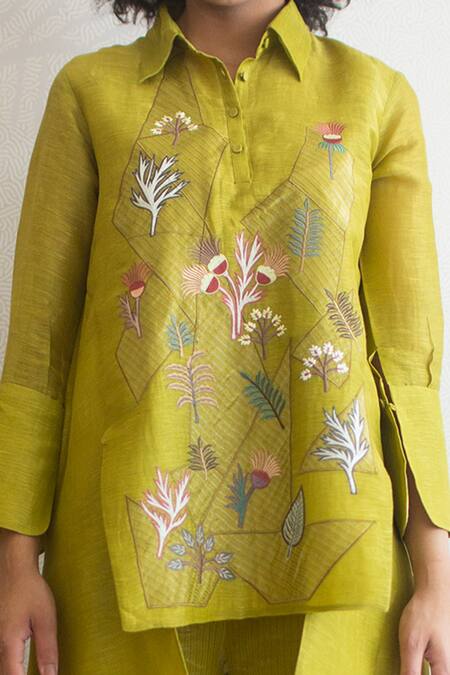 Buy_Oja_Green Handloom Silk Applique Shirt Collar Embroidered Overlapped Tunic With Pant _Online_at_Aza_Fashions