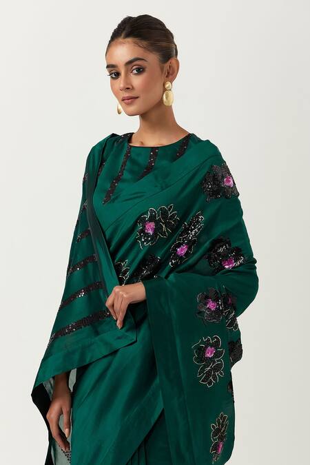 Buy Label Earthen Green Chanderi Silk Embroidery Round Neck Chameli Saree With Blouse Online at Aza Fashions Buy_Label Earthen_Green Chanderi Silk Embroidery Round Neck Chameli Saree With Blouse _Online_at_Aza_Fashions