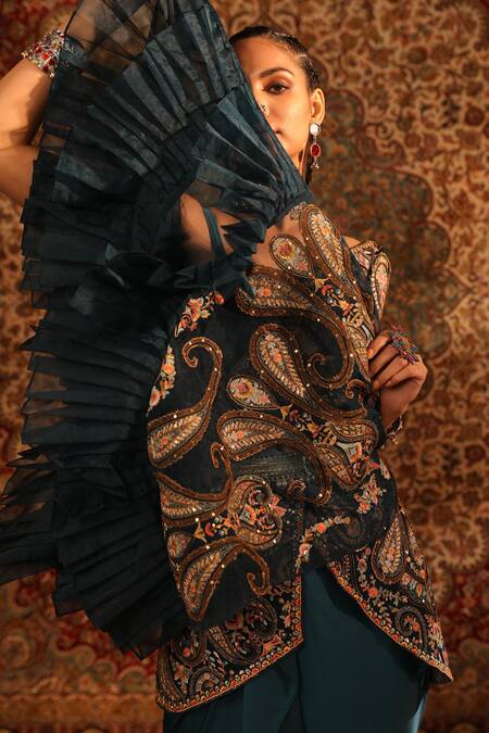 Buy_Aditi Gupta_Green Satin Woven And Embroidered Jamawar Pattern & Pre-draped Saree With Blouse _Online_at_Aza_Fashions