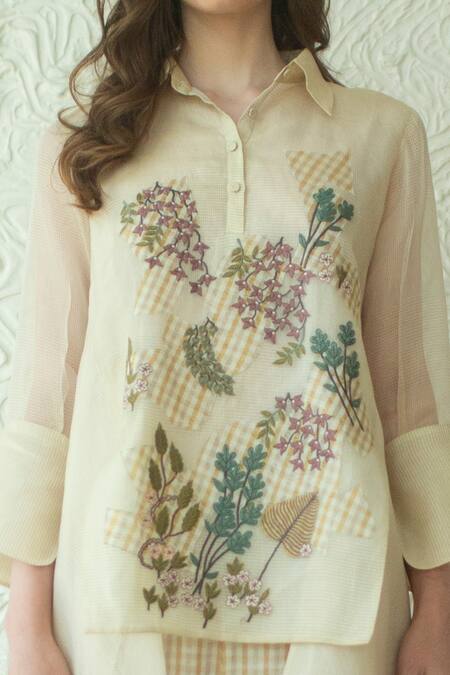 Buy Oja Cream Handloom Silk Floral Applique Collared Hand Embroidered Tunic And Pant Set Online at Aza Fashions Buy_Oja_Cream Handloom Silk Floral Applique Collared Hand Embroidered Tunic And Pant Set _Online_at_Aza_Fashions