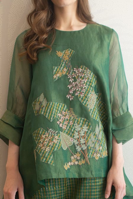 Buy_Oja_Green Handloom Silk Applique Round Embroidered Tunic With Pant _Online_at_Aza_Fashions