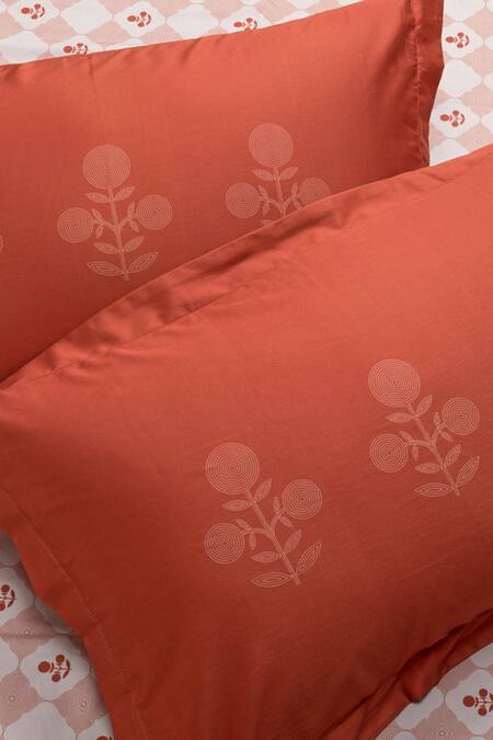 Buy_Kyoona_Orange 100% Cotton Printed The Bageecha Floral Bedsheet Set_Online_at_Aza_Fashions