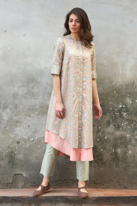 Buy_I Am Design_Green Silk Ikat Print Round Layered Kurta And Pant Set _Online_at_Aza_Fashions
