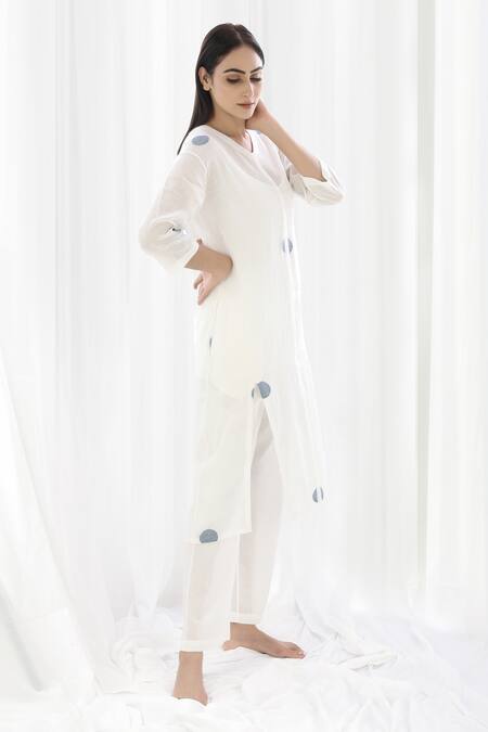 Buy_Khat_White Cotton V-neck Polka Pattern Tunic And Pant Set _Online_at_Aza_Fashions