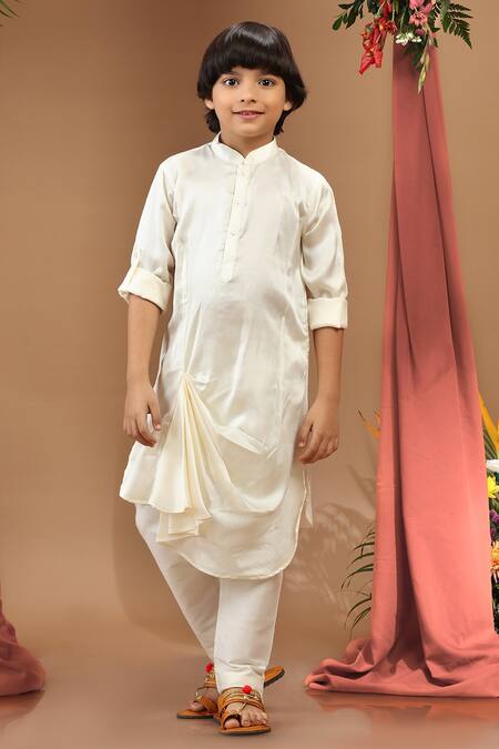 Buy_Kora By Nilesh Mitesh_Ivory Silk Embroidery Bundi Draped Kurta Set_Online_at_Aza_Fashions