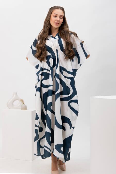 Buy_Dawn And Dusk_White Cotton Printed Maze V Neck Dazzling Kaftan_Online_at_Aza_Fashions