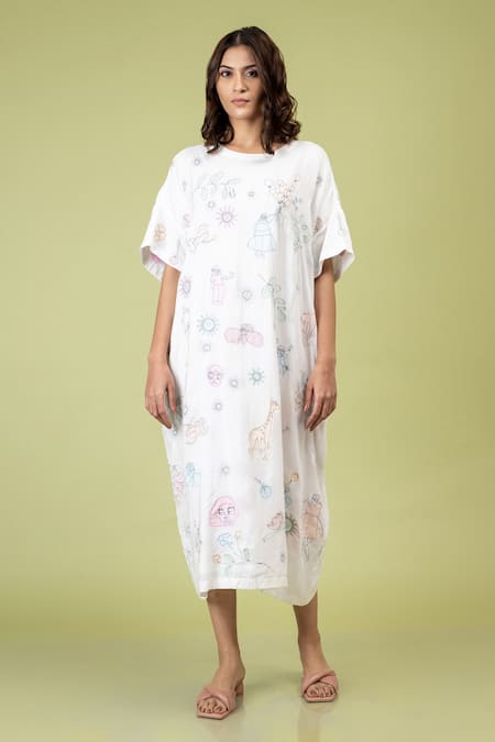 Buy Doodlage White Cotton Embroidery Round Neck Cloudwalker Abstract Oversized Kaftan Dress Online at Aza Fashions Buy_Doodlage_White Cotton Embroidery Round Neck Cloudwalker Abstract Oversized Kaftan Dress _Online_at_Aza_Fashions