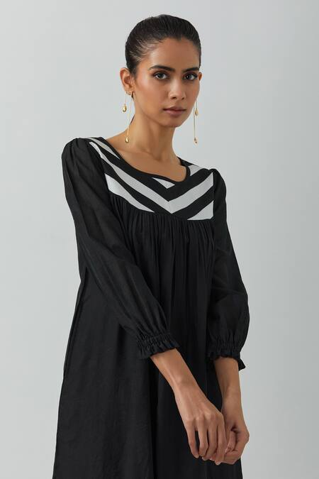 Buy_The Indian Cause_Black Chanderi Round Neck Gathered Tunic_Online_at_Aza_Fashions