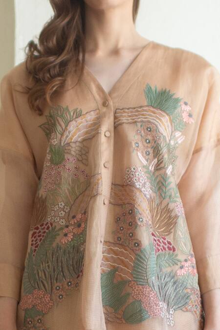 Buy_Oja_Cream Handloom Silk Floral Applique V Neck Embroidered Shirt And Pant Set _Online_at_Aza_Fashions