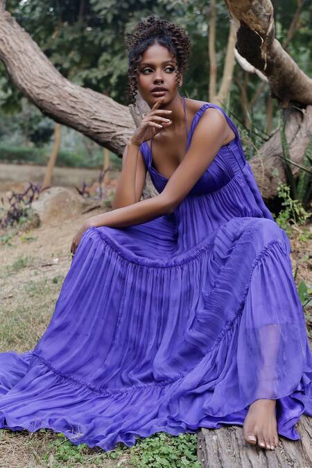 Zwaan Purple Chiffon, Satin Sweetheart Neck Tiered Flared Gown Online at Aza Fashions Zwaan_Purple Chiffon, Satin Sweetheart Neck Tiered Flared Gown_Online_at_Aza_Fashions