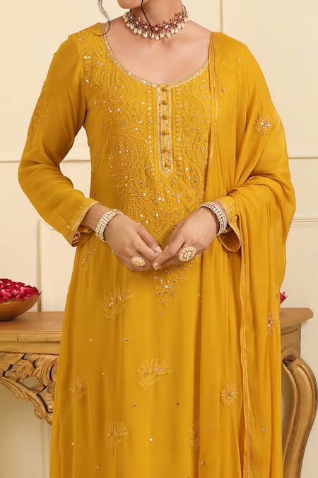 Buy_Esha Koul_Yellow Georgette Embroidered And Embellished Chikankari Notched Floral Kurta Set_Online_at_Aza_Fashions