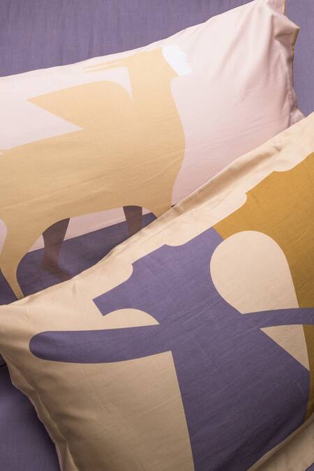 Buy_Kyoona_Green 100% Cotton Printed The Basharat Animal Bedsheet Set_Online_at_Aza_Fashions