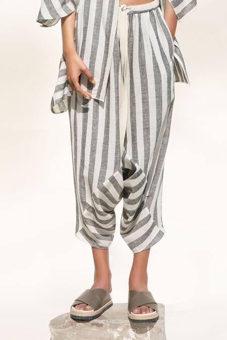 Buy_Urvashi Kaur_Black Handloom Cotton Luz Dhoti Salwar _Online_at_Aza_Fashions