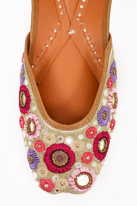 Buy_Miar Designs_Pink Embroidered Valerie Floral Juttis_Online_at_Aza_Fashions