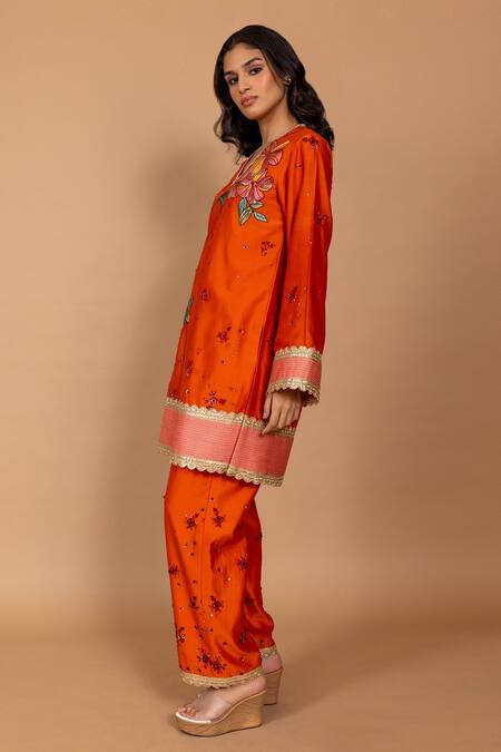 Buy_Varun Bahl_Orange Chanderi Silk Sequins, Embroidery V-neck Patchwork Kurta And Pant Set _Online_at_Aza_Fashions