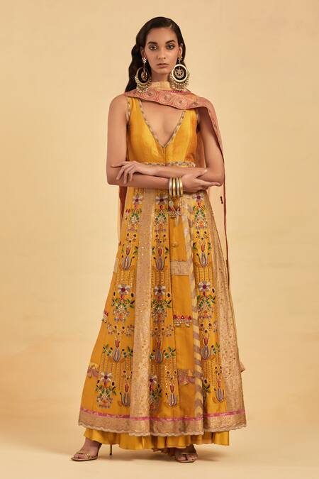 Buy_Aum By Asit And Ashima_Yellow Banarasi Silk Hand Embroidery Zardozi Plunge V Neck Anarkali And Skirt Set_Online_at_Aza_Fashions