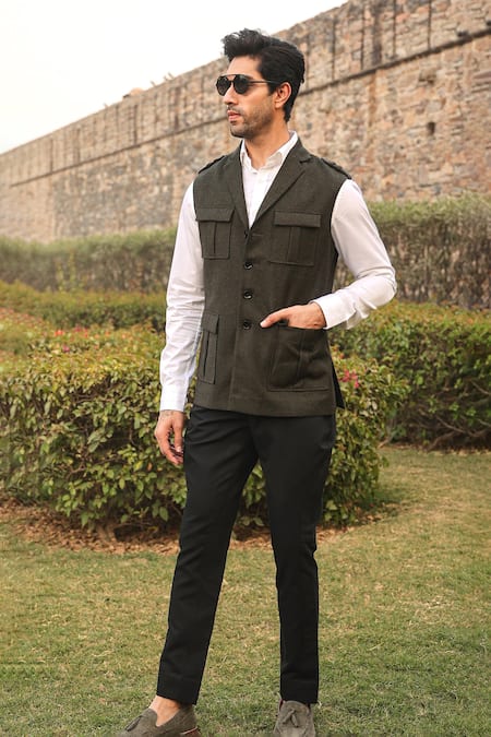 Buy_Raw & Rustic By Niti Bothra_Black Cotton Plain Breeches _Online_at_Aza_Fashions