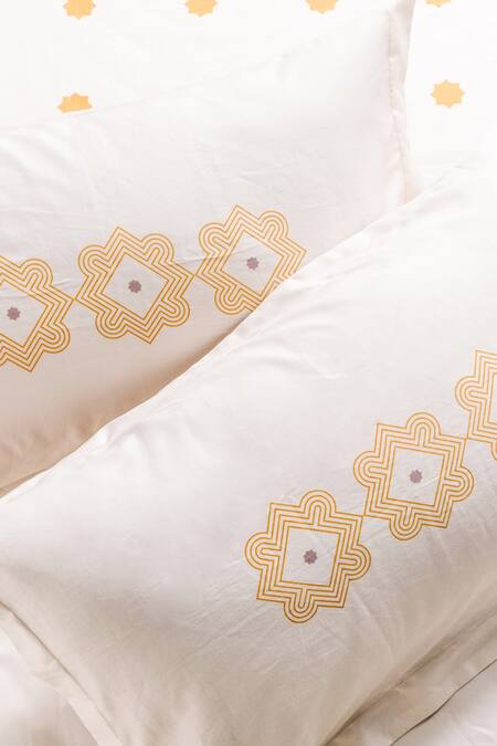 Buy_Kyoona_Yellow 100% Cotton Printed The Iktara Bedsheet Set_Online_at_Aza_Fashions