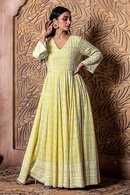 Buy_Monk & Mei By Sonia Anand_Yellow Chiffon Embroidery V-neck Falak Chikankari Sunshine Anarkali _Online_at_Aza_Fashions