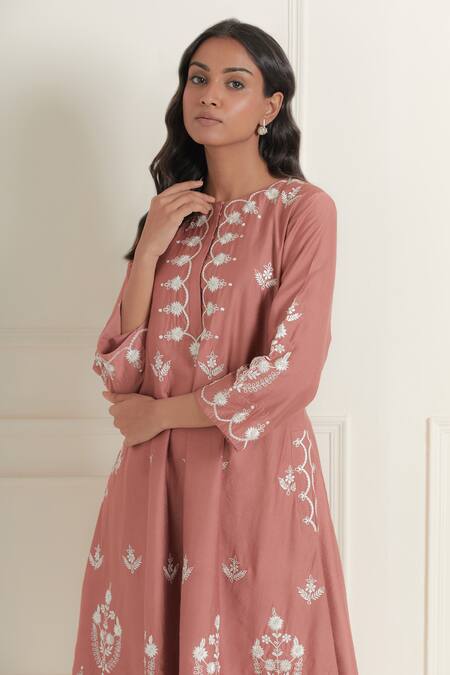 Buy_Ikshita Choudhary_Pink Chanderi Silk Embroidery Round Neck Kurta_Online_at_Aza_Fashions