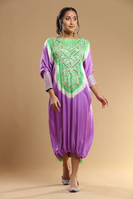 Buy_Etasha By Asha Jain_Purple Mirrors, Crystals Round Neck Color Block Bandhani Pattern Kaftan _Online_at_Aza_Fashions