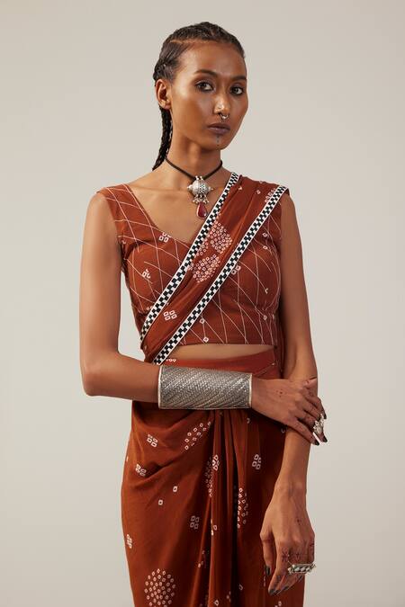 Buy Amka Brown Crepe Embroidery Round Neck Mufti Printed Pre-draped Saree With Blouse Online at Aza Fashions Buy_Amka_Brown Crepe Embroidery Round Neck Mufti Printed Pre-draped Saree With Blouse_Online_at_Aza_Fashions