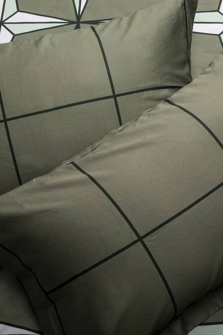 Buy_Kyoona_Green 100% Cotton Print Holy Azulejos Bedsheet Set_Online_at_Aza_Fashions