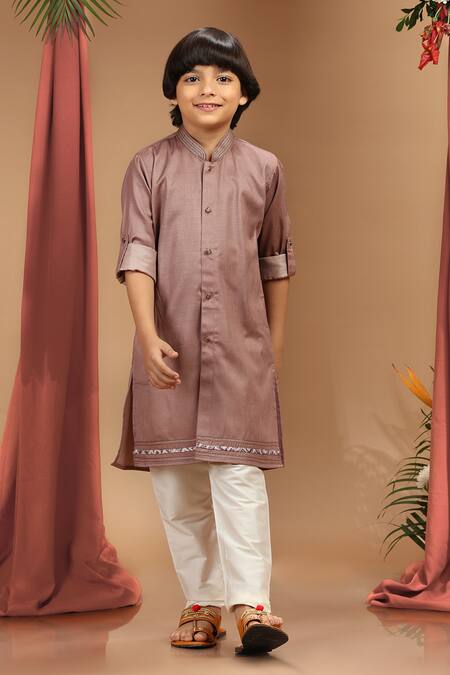 Buy_Kora By Nilesh Mitesh_Maroon Silk Embroidery Geometric Print Bundi Kurta Set_Online_at_Aza_Fashions