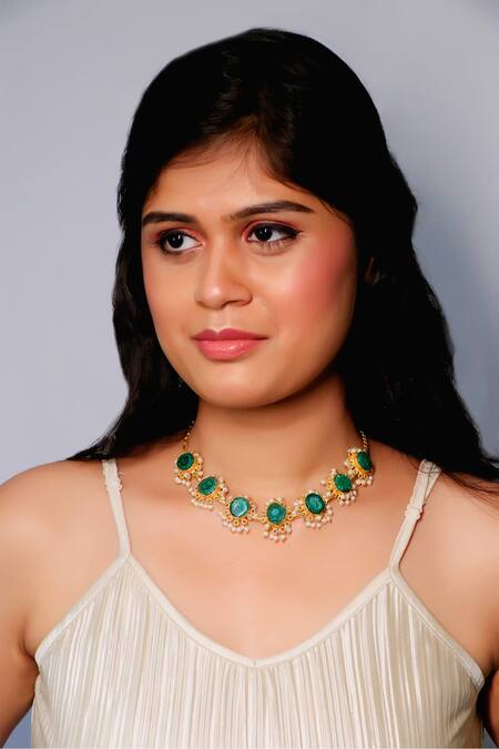 Buy_Ishhaara_Gold Plated And Green Solar Quartz Stone Necklace _Online_at_Aza_Fashions