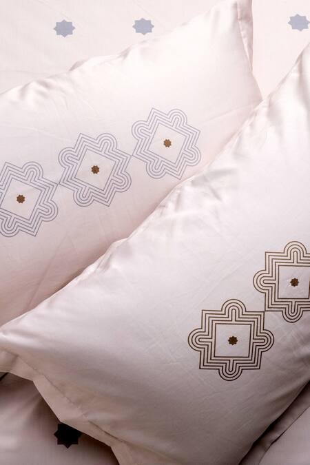 Buy_Kyoona_Blue 100% Cotton Printed The Iktara Bedsheet Set_Online_at_Aza_Fashions