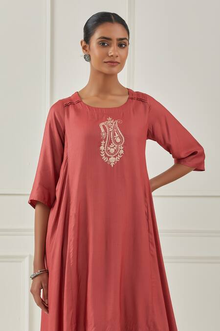Shop Kamaltaas Red Cotton, Silk Embroidery Round Neck Asymmetric Kurta And Pant Set Online at Aza Fashions Shop_Kamaltaas_Red Cotton, Silk Embroidery Round Neck Asymmetric Kurta And Pant Set _Online_at_Aza_Fashions