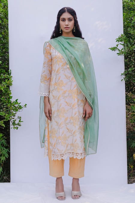 Shivani Bhargava Handwoven Chanderi Kurta Set 