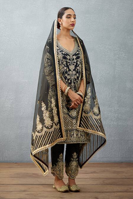 Torani_Black Slub , Organza Gota Work, Gulghast Zarin Embroidered Kurta Set _Online_at_Aza_Fashions