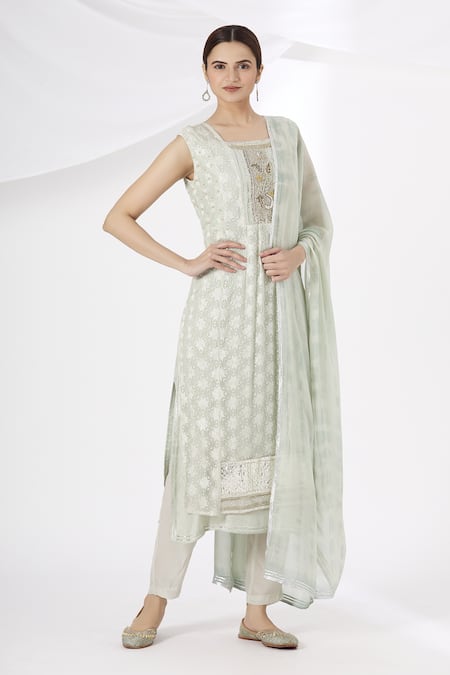 Kanika Sharma Embroidered Kurta Set 