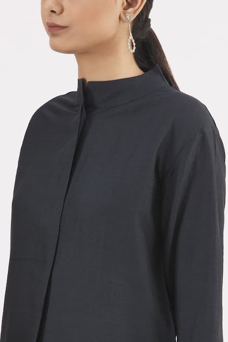 Vishwa By Pinki Sinha Blue Handwoven Banarasi Band Collar Tunic With Draped Pant at Aza Fashions Vishwa By Pinki Sinha_Blue Handwoven Banarasi Band Collar Tunic With Draped Pant _at_Aza_Fashions