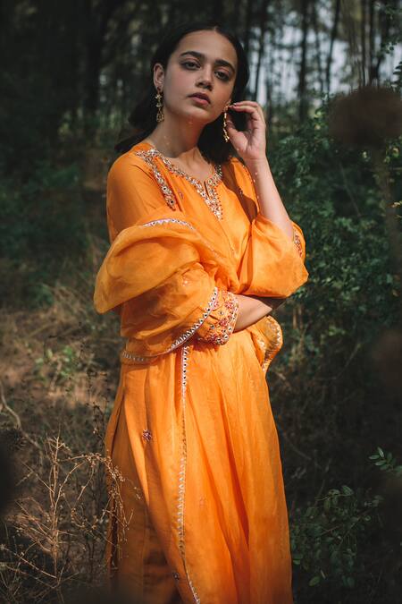 Shop_Asaga_Orange Kurta Chanderi Silk Round Set _at_Aza_Fashions