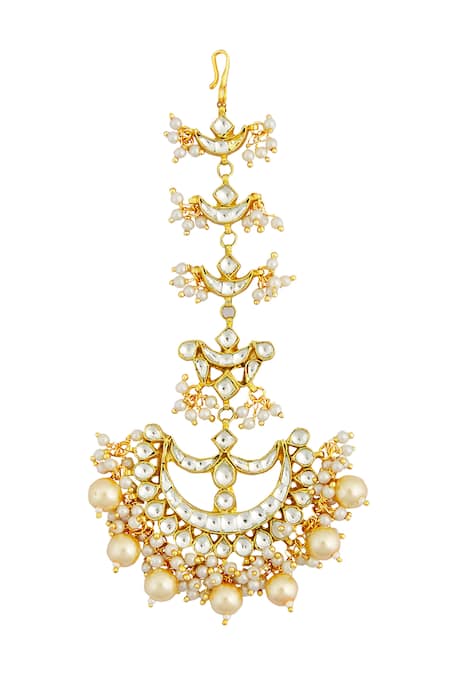 Shop Moh-Maya By Disha Khatri Gold Plated Kundan Tiered Maangtikka at Aza Fashions Shop_Moh-Maya By Disha Khatri_Gold Plated Kundan Tiered Maangtikka _at_Aza_Fashions