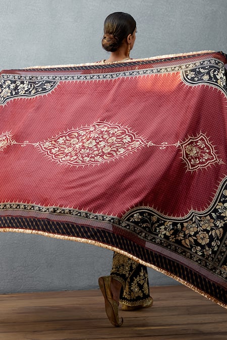 Buy_Torani_Black Slub Silk Digital Bhagalpuri Print Gulghast Zeenat Doshala _Online_at_Aza_Fashions