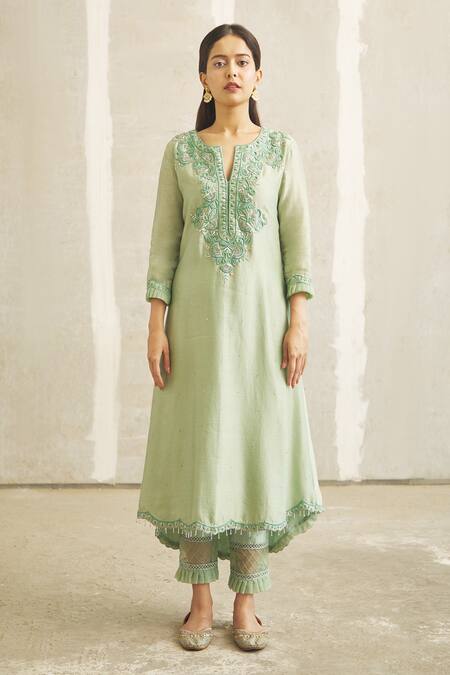 Shop_Aariyana Couture_Green Chanderi Silk, Silk, Organza Sequins, Embroidery Round Neck Kurta Set_Online_at_Aza_Fashions