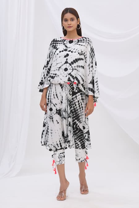 Shop Surily G Black Satin Tie Dye Cropped Harem Pants at Aza Fashions Shop_Surily G_Black Satin Tie Dye Cropped Harem Pants_at_Aza_Fashions