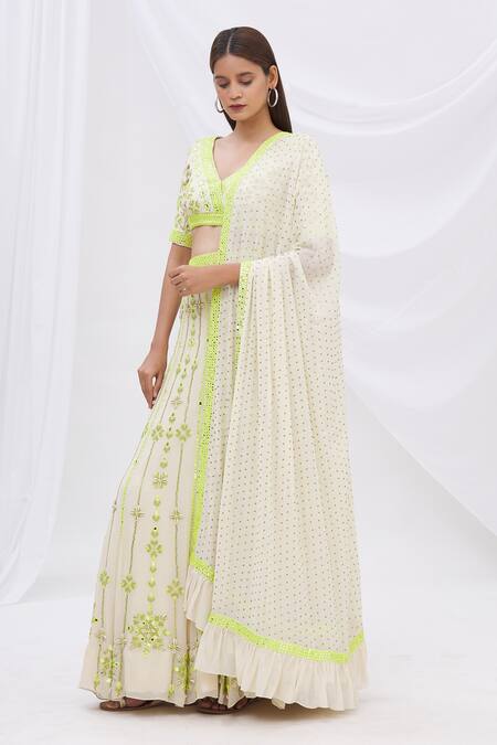 Shop Surily G White Crepe, Georgette Embroidered Frill Dupatta at Aza Fashions Shop_Surily G_White Crepe, Georgette Embroidered Frill Dupatta_at_Aza_Fashions