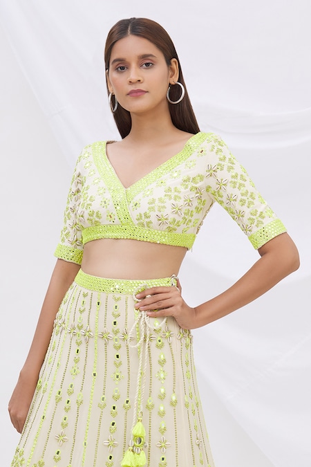 LIZUL Girls Lehenga Choli Ethnic Wear Embellished Lehenga & Crop Top Price  in India - Buy LIZUL Girls Lehenga Choli Ethnic Wear Embellished Lehenga & Crop  Top online at Flipkart.com