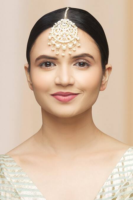 Moh-Maya By Disha Khatri Gold Plated Kundan Maangtikka Online at Aza Fashions Moh-Maya By Disha Khatri_Gold Plated Kundan Maangtikka _Online_at_Aza_Fashions
