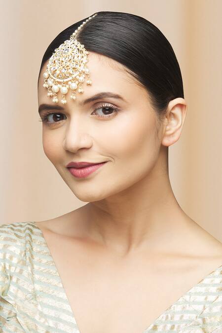 Buy Moh-Maya By Disha Khatri Gold Plated Kundan Maangtikka Online at Aza Fashions Buy_Moh-Maya By Disha Khatri_Gold Plated Kundan Maangtikka _Online_at_Aza_Fashions
