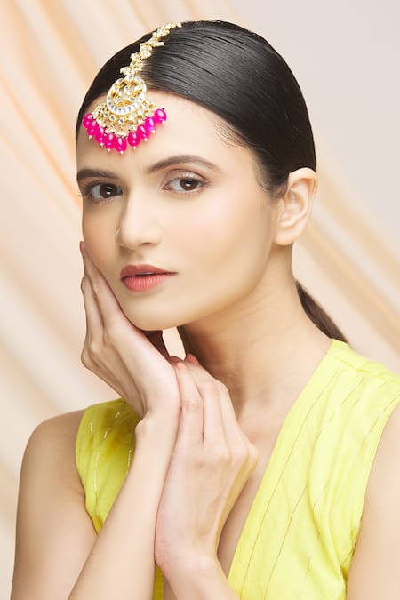 Vivinia By Vidhi Mehra Kundan Maangtikka 