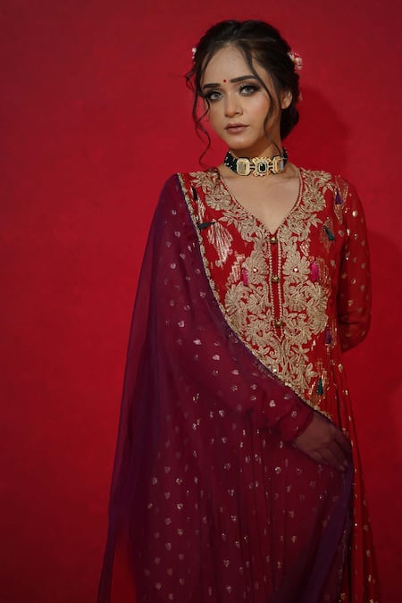 Jyoti Bansal_Red Anarkali Lurex Woven Georgette, Dupatta Organza Ghungroo, Panelled With_Online_at_Aza_Fashions